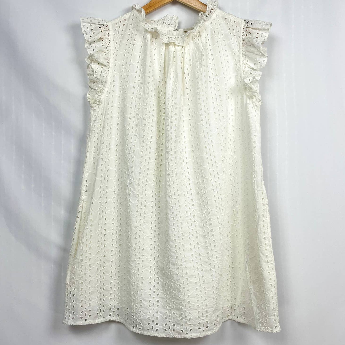 Ann Mashburn Eyelet Lace Mini Dress M Ivory White Ruffle Cap Sleeve Babydoll